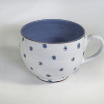 Tasse – bauchig, weiss-blau, mit Punkten, ca. 300 ml